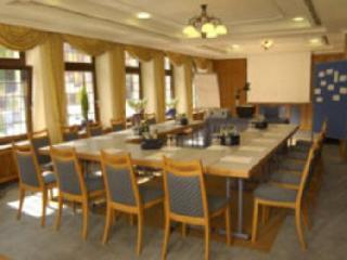 城市合作伙伴斯特劳斯酒店（City Partner Strauss Hotel Würzburg）